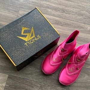 Tronus Vibrant Pink Athletic Shoes
